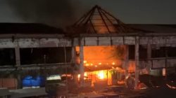 Kebakaran Hanguskan 7 Lapak dan 2 Kios di Pasar SCG Lama Cikarang