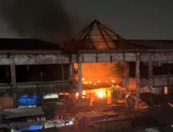 Kebakaran Hanguskan 7 Lapak dan 2 Kios di Pasar SCG Lama Cikarang