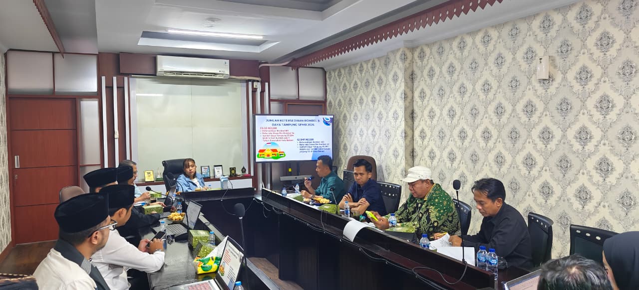 Bekasi - Komisi IV DPRD Kota Bekasi melakukan rapat kerja dengan Disdik menjelang proses SPMB 2026, Senin (4/5/2026). Foto: Ist/Gobekasi.id.