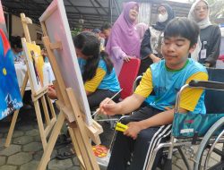 STPL Bekasi Pamerkan Kreativitas Penyandang Disabilitas di Hari Pendidikan Nasional