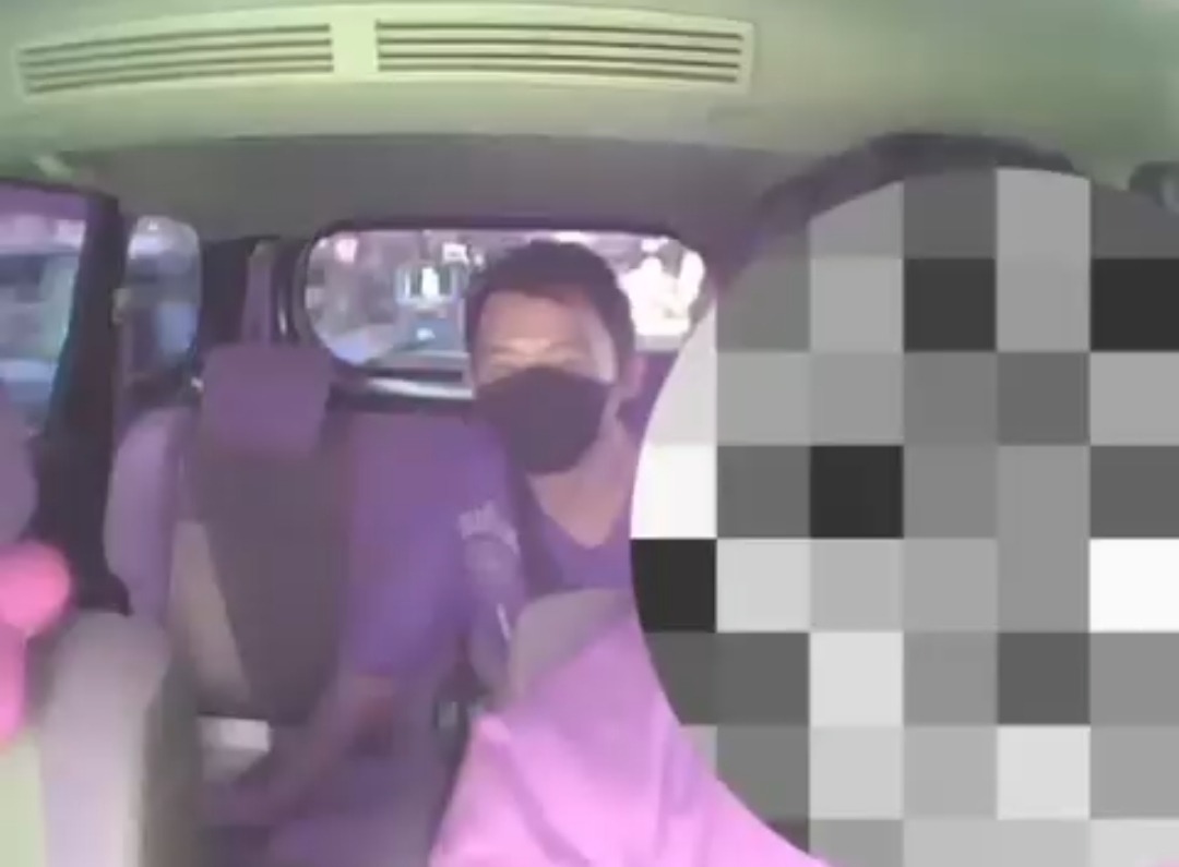 Bekasi - Tangkapan layar video penumpang yang tak bayar ongkos driver GrabCar Bekasi - Jakarta. Foto: Ist