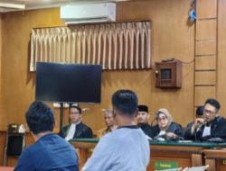 Panggung Sandiwara Perusahaan Penyuap Bupati Bekasi: Sopir Angkot di Kursi Direktur
