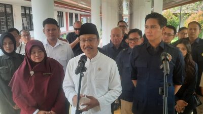 Bekasi - Menteri Sosial RI, Saifullah Yusuf saat kunjungan Sekolah Rakyat Menengah Atas 13 Bekasi bersama Ketua Umum Karang Taruna, Budi Satrio Djiwandono, Rabu (13/5/2026). Foto: Septian/Gobekasi.id.