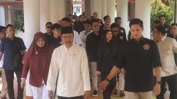 Bekasi - Menteri Sosial RI, Saifullah Yusuf saat kunjungan Sekolah Rakyat Menengah Atas 13 Bekasi bersama Ketua Umum Karang Taruna, Budi Satrio Djiwandono, Rabu (13/5/2026). Foto: Septian/Gobekasi.id.