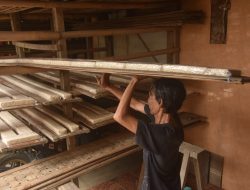 Dolar Naik, Pengrajin Tempe Bekasi Pilih Perkecil Isi Demi Bertahan 