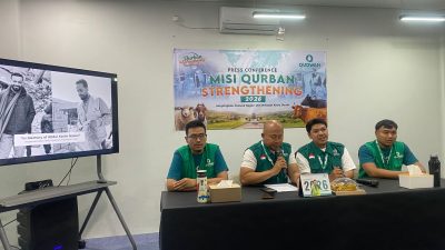 Bekasi - Presiden Direktur Qudwah Indonesia, Lukman Hakim, Direktur Program Qudwah Indonesia, Erwan Zaenal, Deputi Direktorat Marketing Qudwah Indonesia, Faris Abdul Aziz dan Deputi Head of Fundraising Qudwah Indonesia, Gerdiansyah Winandi dalam konferensi pers di Kota Bekasi, Rabu (20/5/2026). Foto: Gobekasi.id.
