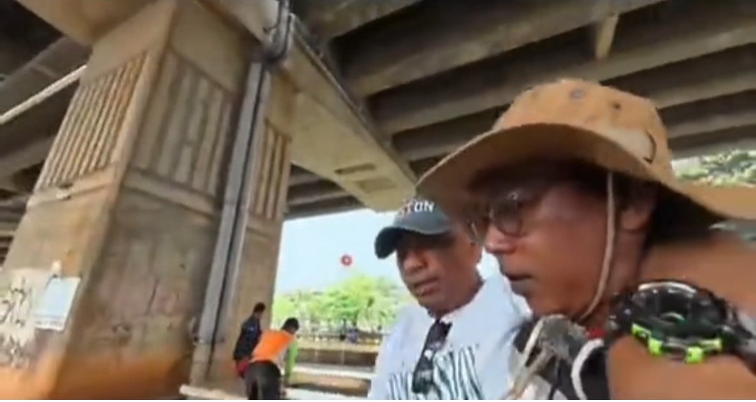 Bekasi - Insiden yang diduga adanya aksi premanisme terhadap konten kreator saat mendokumentasikan proyek Wisata Air Kalimalang. Foto: Ist
