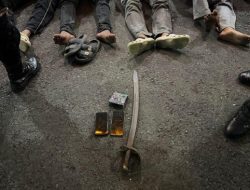 Hendak Tawuran di Rawalumbu, Enam Pemuda Diringkus Brimob Polda Metro Jaya