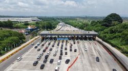 Bekasi - Pantauan lalu lintas GT Kalihurip Utama. Foto: Ist/Gobekasi.id.