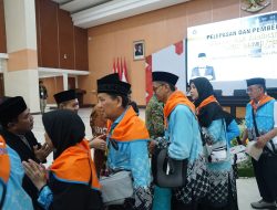 Lepas 440 Jemaah Haji Kloter 33, Sekda Kabupaten Bekasi Wanti-Wanti: Jaga Kesehatan dan Prioritaskan Lansia