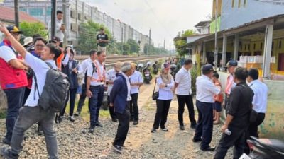 Bekasi - Dishub Kota Bekasi menggelar inspeksi bersama (Joint Inspection) di perlintasan sebidang kereta api tanpa palang pintu di Jalan Pangeran Jayakarta. Foto: Ist/Gobekasi.id.