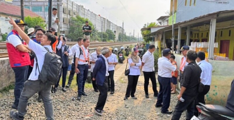 Bekasi - Dishub Kota Bekasi menggelar inspeksi bersama (Joint Inspection) di perlintasan sebidang kereta api tanpa palang pintu di Jalan Pangeran Jayakarta. Foto: Ist/Gobekasi.id.