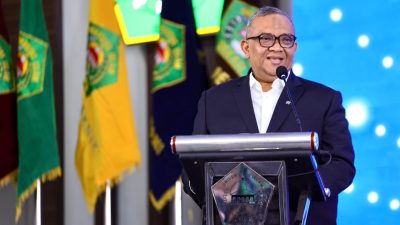 Bekasi - Wakil Menteri Ketenagakerjaan (Wamenaker) Afriansyah Noor saat memberikan Kuliah Umum pada acara Wisuda Diploma, Sarjana, dan Pascasarjana Universitas Muhammadiyah Indonesia (UM Indonesia) Tahun Akademik 2025–2026 di Bekasi, Sabtu (13/6/2026). Foto: Ist/Gobekasi.id.