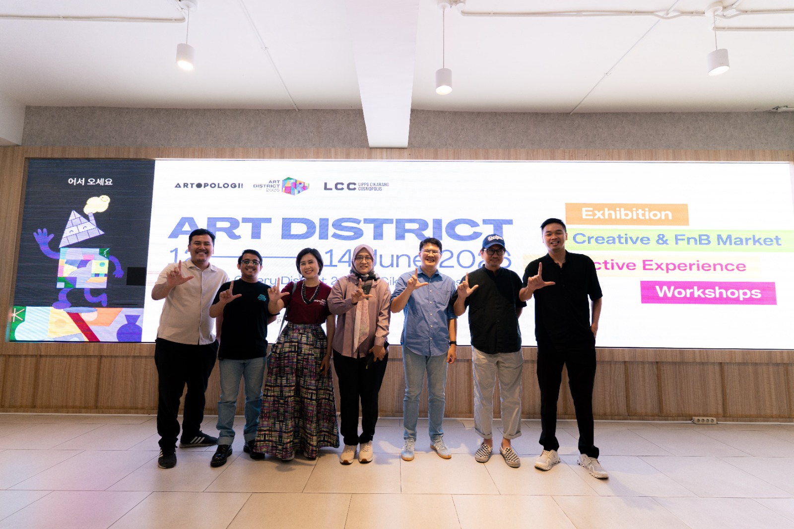 Bekasi - Lippo Cikarang Cosmopolis (LCC) sukses menyuntikkan napas seni dan estetika kontemporer ke wilayah tersebut lewat gelaran bertajuk Art District 2026 yang berlangsung pada Jumat hingga Minggu, 12–14 Juni 2026. Foto: Ist/Gobekasi.id.