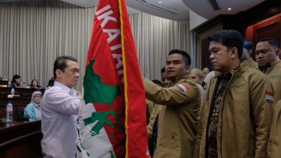Bekasi - Pengurus Besar Ikatan Alumni BEM Nusantara (PB IKA BEM Nusantara) resmi angkat bicara menyikapi eskalasi polemik panas yang menyeret mahasiswa BEM Universitas Bung Karno (UBK). Foto: Ist
