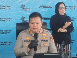 Bukan Tewas Tawuran! Polisi Ungkap 2 Remaja di Got Cimuning Tewas Dibantai saat Kabur Kalah Jumlah