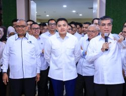 Menaker dan Seskab Luncurkan MagangHub Angkatan II, Kuota Peserta Naik Jadi 150 Ribu