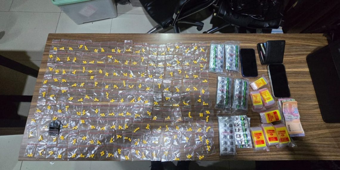 Bekasi - Obat daftar G yang berhasil disita polisi dari kedua pelaku di Cibarusah. Foto: Ist/Gobekasi.id.