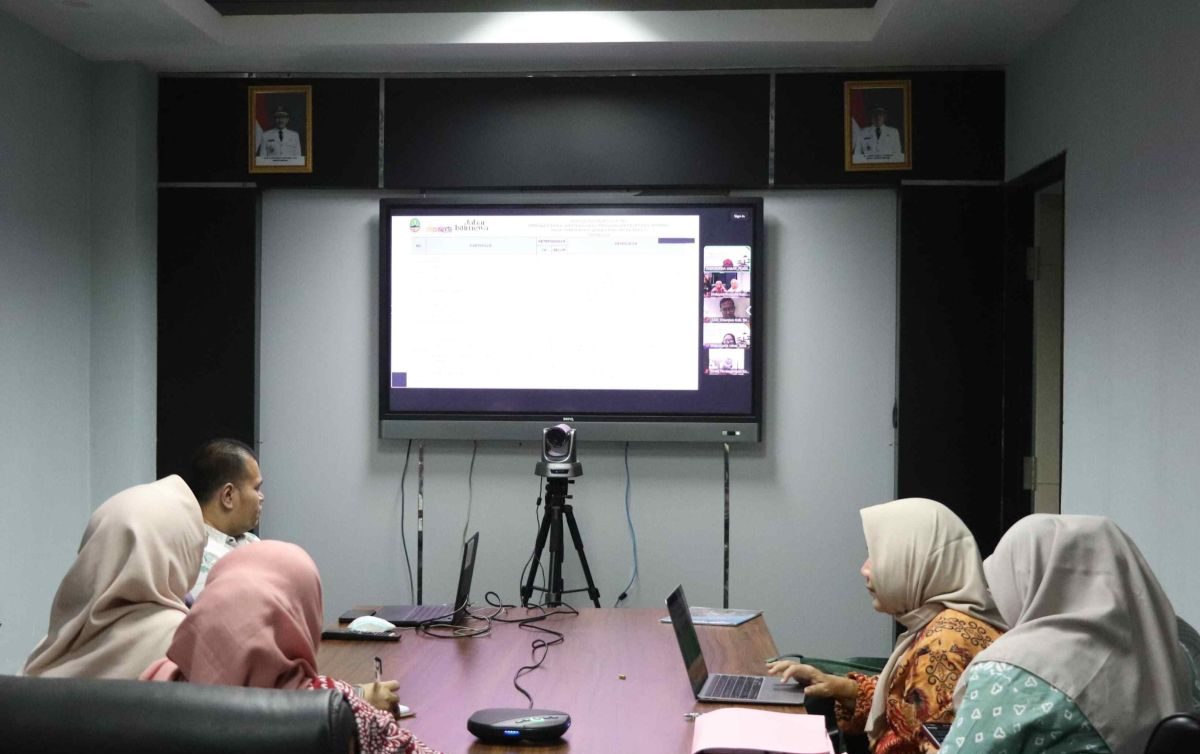 Bekasi - Proses verifikasi dan klarifikasi mendalam oleh Dinas Perpustakaan dan Kearsipan Daerah (Dispusipda) Provinsi Jawa Barat pada tiga dinas di Pemkab Bekasi. Foto: Ist/Gobekasi.id.