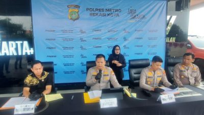Bekasi - Kapolres Metro Bekasi Kota, Kombes Pol Kusumo Wahyu Bintoro dalam konferensi pers kasus begal diver ojol. Foto: Septian/Gobekasi.id.