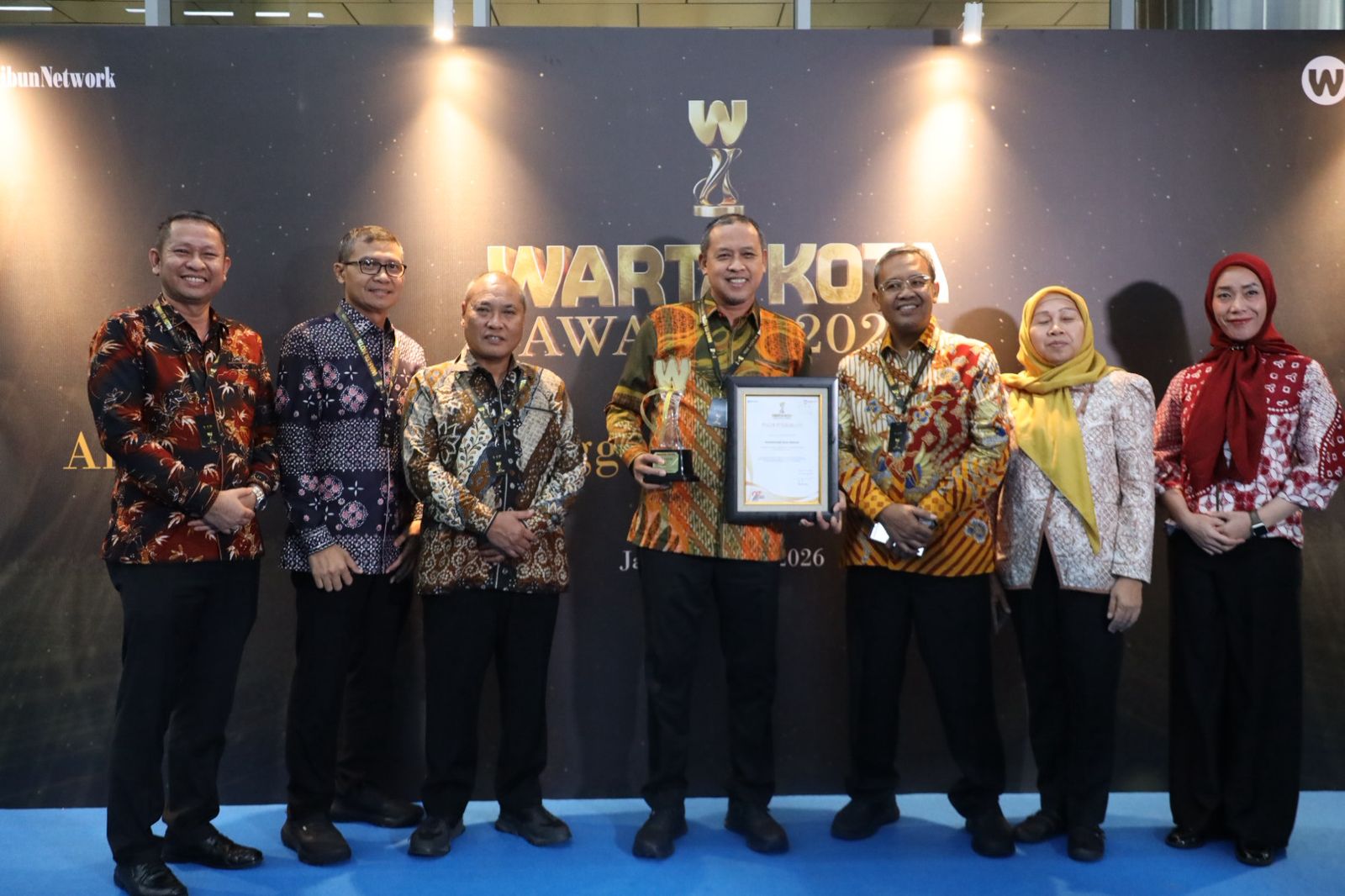 Bekasi - Kota Bekasi sukses memboyong penghargaan bergengsi dalam ajang Warta Kota Awards 2026 untuk kategori Anugerah Program Lingkungan dan Ketahanan Kota Berkelanjutan Terbaik. Foto: Ist/Gobekasi.id.