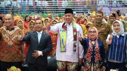 Dihadiri Menteri Kependudukan, Kriyaan Lansia 2026 di GOR Bang Yan Rayakan Rekor 3.436 Lulusan Sekolah Lansia