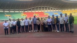 Bekasi - Rombongan Komisi V DPRD Jawa Barat bersama Kadispora Jabar dan delegasi dari Kota Bekasi mennjau kesiapan venue olahraga menjelang helatan Porprov Jabar 2026. Foto: Mochamad Yacub Ardiansyah
