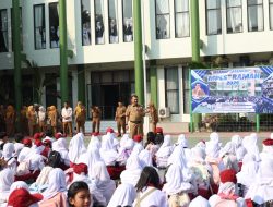 Wakil Wali Kota Bekasi Pantau Hari Pertama Sekolah di SMPN 7 dan SMPN 2