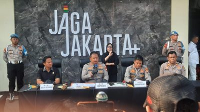 Bekasi - Kapolres Metro Bekasi Kota Kombes Pol Kusumo Wahyu Bintoro dalam jumpa pers menyampaikan hasil pelaksanaan Operasi Berantas Jaya 2026 yang berlangsung sejak 4 Juli hingga 18 Juli. Foto: Septian/Gobekasi.id.