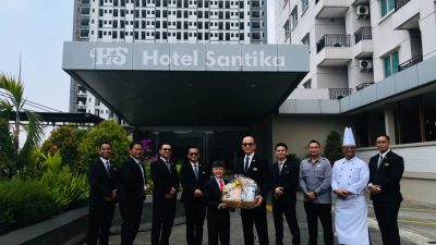 Bekasi - Program edukatif bertajuk GM For A Day 2026 yang dilaksanakan Hotel Santika Mega City Bekasi dalam rangka memperingati Hari Anak Nasional. Foto: Ist/Gobekasi.id.