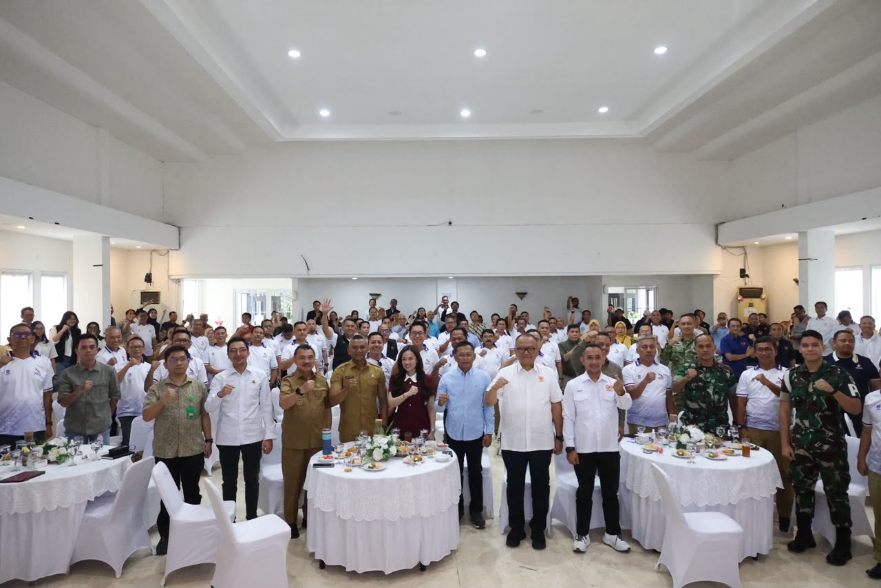 Bekasi - Ketua Panitia Besar Porprov Jabar XV yang juga Wakil Wali Kota Bekasi, Abdul Harris Bobihoe bersama dengan jajaran KONI menghadiri forum Chief de Mission (CDM) Meeting yang berlangsung di Balai Kota Bogor, Selasa (28/7/2026). Foto: Ist/Gobekasi.id.