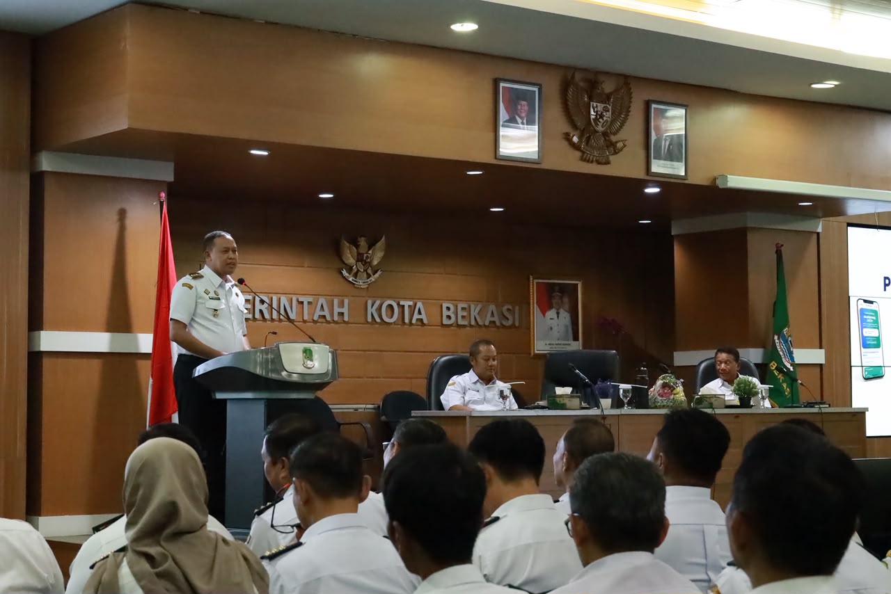 Bekasi - Wali Kota Bekasi Tri Adhianto memimpin langsung sosialisasi Sistem Informasi BEETRI di Aula Nonon Sonthanie, Rabu (29/7/2026). Foto: Ist/Gobekasi.id.
