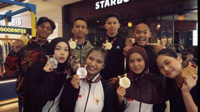 Bekasi - Atlet Wushu Kota Bekasi sukses menunjukkan taji pada Kejuaraan Nasional (Kejurnas) Wushu Kungfu Indonesia 2026 mewakili Pengurus Provinsi (Pengprov) Wushu Jawa Barat. Foto: Ist/Gobekasi.id.