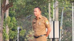 Bekasi - Sekretaris Daerah Kabupaten Bekasi, Endin Samsudin memimpin apel pagi bagi seluruh ASN dilingkungan Pemerintah Kabupaten Bekasi di Plaza Pemkab Bekasi Cikarang Pusat. Foto: Ist/Gobekasi.id.