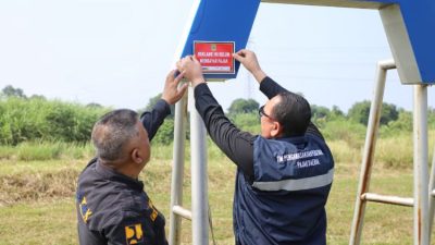 Bekasi - Badan Pendapatan Daerah (Bapenda) Kabupaten Bekasi kini mengintensifkan pendataan dan penertiban objek pajak reklame yang tersebar di wilayah setempat. Foto: Ist/Gobekasi.id.