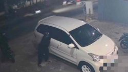 Bekasi - Warga asal Ciamis berinisial SP (42) menjadi korban pecah kaca saat memarkirkan kendaraannya di Jalan Setiadarma, Kecamatan Tambun Selatan, Kabupaten Bekasi, Rabu, (15/7/2026). Foto: Ist/Gobekasi.id.