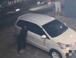 Parkir di Depan Barbershop, Kaca Avanza Warga Ciamis Dipecah Maling di Tambun Selatan