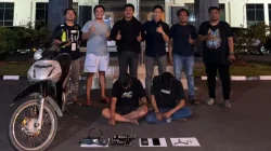Bekasi - Unit Jatanras Polres Metro Bekasi menangkap pelaku pencurian sepeda motor dan penadah di Cikarang Selatan. Dua pelaku utama di wilayah Kabupaten Karawang. Foto: Ist/Gobekasi.id.