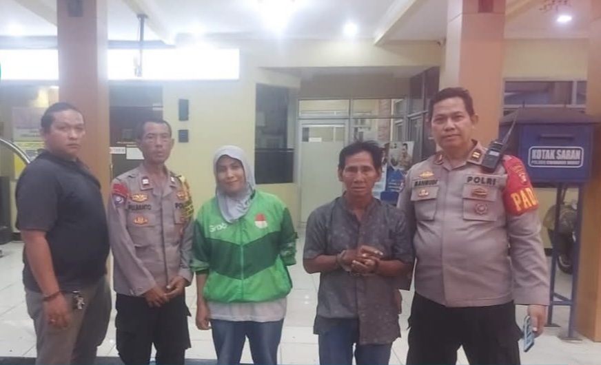 Bekasi - Pengemudi ojol wanita di Jakarta Timur menjadi korban penggelapan motor listrik. Korban melacak posisi kendaraannya hingga ke Kalijaya, Cikarang Barat. Foto: Ist/Gobekasi.id.
