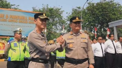 Bekasi - Kombes Pol Putu Kholis Aryana Resmi Gantikan Kombes Pol Kusumo Wahyu Bintoro sebagai Kapolres Metro Bekasi Kota, Jumat (31/7/2026). Foto: Ist/Gobekasi.id.