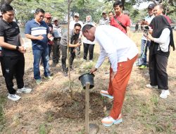 Kejar Target 3 Juta Pohon, Pemkot Bekasi Hijaukan Kawasan Danau Duta Harapan