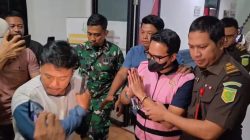 Bekasi - Kejaksaan Negeri Kabupaten Bekasi resmi menahan AEZ, mantan Direktur Usaha Perumda Tirta Bhagasasi, Senin (10/8/2026). Foto: Ist/Gobekasi.id.