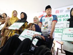 Baznas Kota Bekasi Salurkan Zakat Rp1 Miliar Lebih, Tri Adhianto Tekankan Akuntabilitas