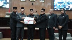 Bekasi - Rapat Paripurna DPRD Kota Bekasi membahas revisi perda pengelolaan sampah, perlindungan anak, serta penyesuaian anggaran daerah 2026, Kamis (20/8/2026). Foto: Ist/Gobekasi.id.