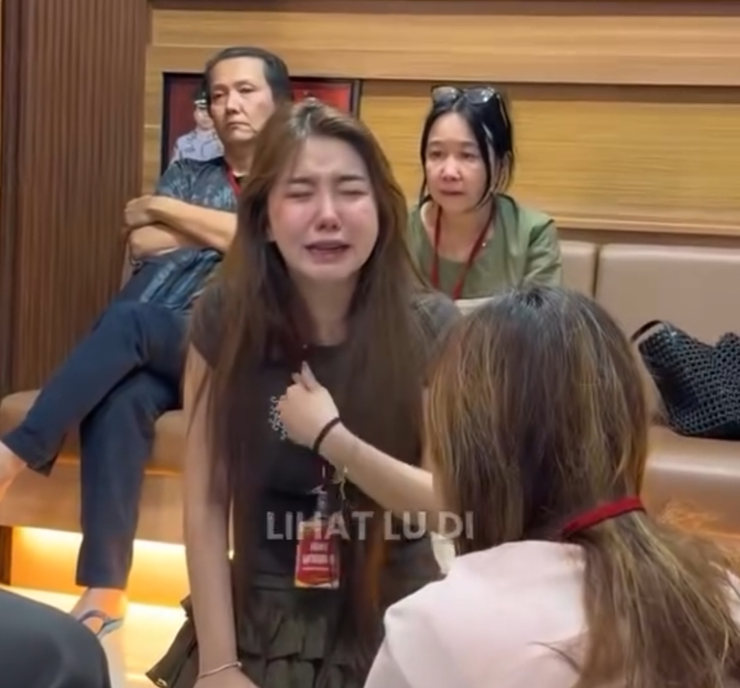 Bekasi - Konten kreator Vilmei kehilangan uang Rp1,28 miliar yang diduga diambil secara bertahap oleh karyawannya selama setahun. Kasus kini dibawa ke Polres Metro Bekasi Kota. Foto: Tangkapan layar Instagram Vilmei