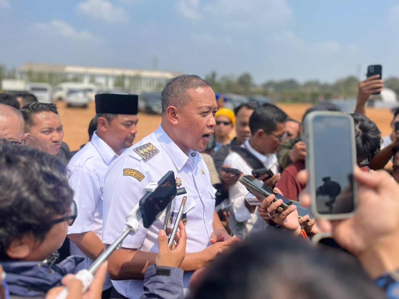 Bekasi - Wali Kota Bekasi Tri Adhianto dalam kesempatan persemian PSEL di Ciketing Udik, Bantargebang, Kota Bekasi, Rabu (26/8/2026). Foto: Ist/Gobekasi.id.
