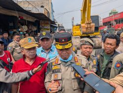 Kembalikan Hak Pengguna Jalan, 350 PKL Duren Jaya Dipindahkan ke Rooftop Pasar Baru