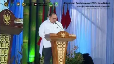 Bekasi - CEO Danantara Investment Management (DIM), Pandu Sjahrir, sat memberikan pidato peresmian PSEL di Ciketing Udik, Bantargebang, Kota Bekasi, Rabu (26/8/2026). Foto: Ist/Gobekasi.id.