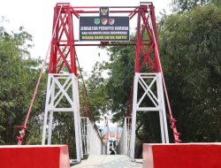 Buka Akses Warga Cibarusah, Pemkab Bekasi dan TNI Bangun Jembatan Gantung Sepanjang 80 Meter