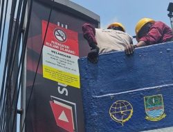 Kejar Target PAD, Bapenda Kabupaten Bekasi Segel 61 Papan Reklame Ilegal